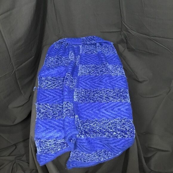 Rebecca Minkoff Blocked Yarn Muffler (F2) - Picture 4 of 5